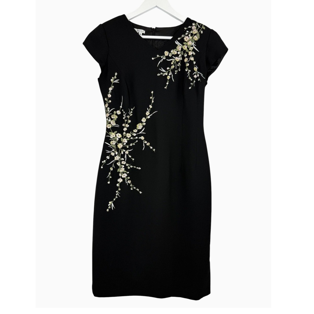 Maggy London Size 4 Black Floral Embroidered Sheath Dress Cap Sleeve 39"